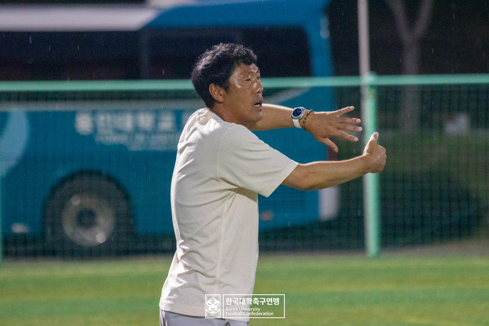 [제21회 1·2학년 대학축구연맹전] 박준홍 감독 용병술 적중! 홍석환 멀티골… 용인대, 승부차기 끝 8강행