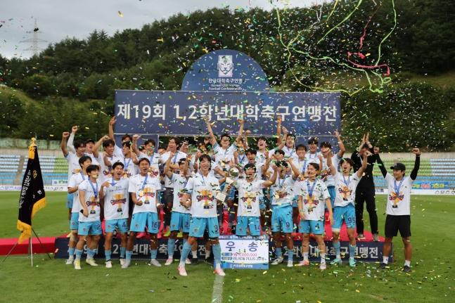 '3연패 위업' 최재영 선문대 감독 '태백산 신이 도운 대회, 저학년 배려해준 3학년 헌신 덕분에 우승'