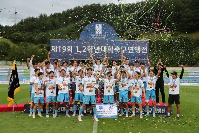 또 하나의 ‘3연패’ 팀 탄생…선문대 이끈 지 2년 반, 최재영 ‘색깔’ 입혔다 “어느 팀 만나도 우리 축구”
